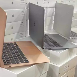 MacBook Pro 13” M3