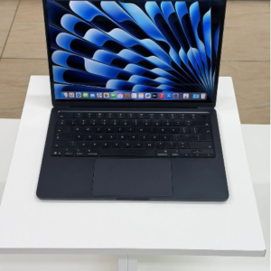 Apple MacBook Air 13.6
